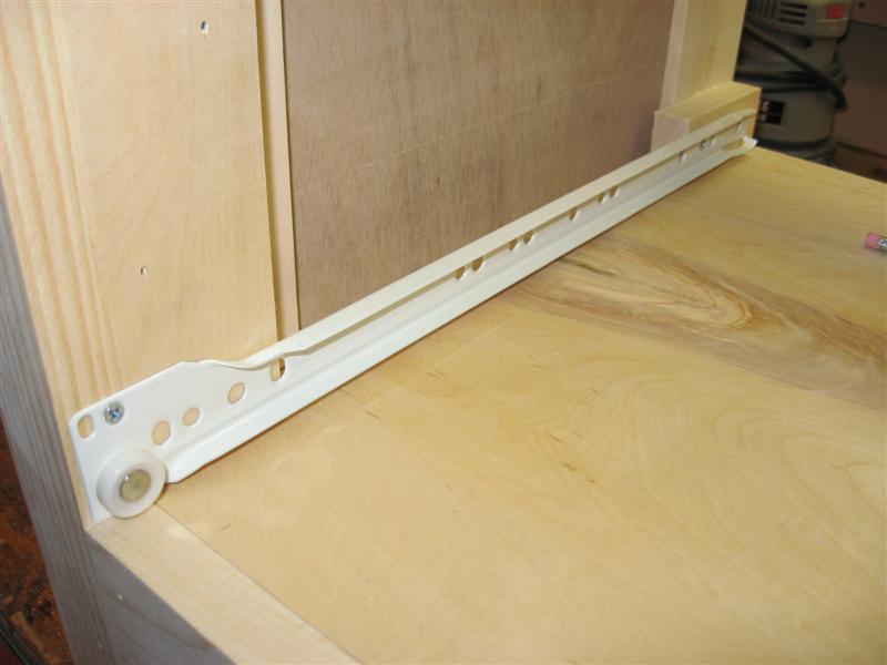 33-Sliding Drawer.JPG