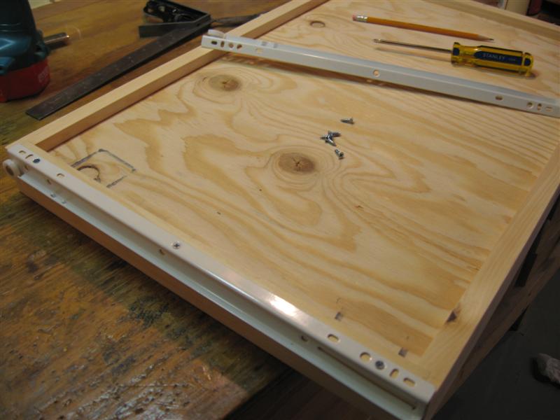 34-Sliding Drawer.JPG